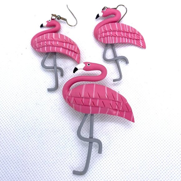 Pink Flamingo Brooch Pin Pierced Dangle Earring Set Handcrafted Lightweight VTG - Picture 1 of 12
